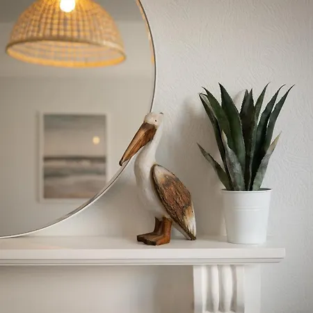 Tide @ Filey. Close To Beach. Dog Friendly.