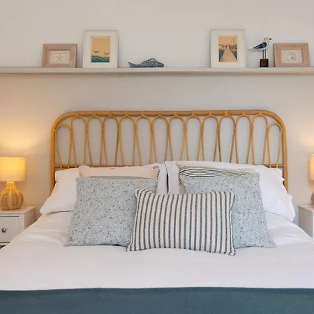 Apartment Tide @ Filey. Close To Beach. Dog Friendly. *