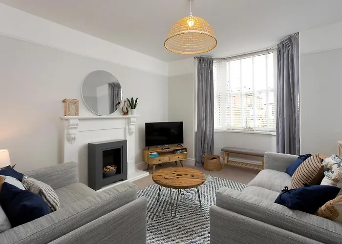 Tide @ Filey. Close To Beach. Dog Friendly. *